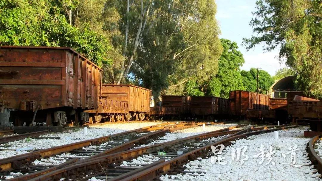 滇越米轨铁路全景图,百年滇越山谷铁路