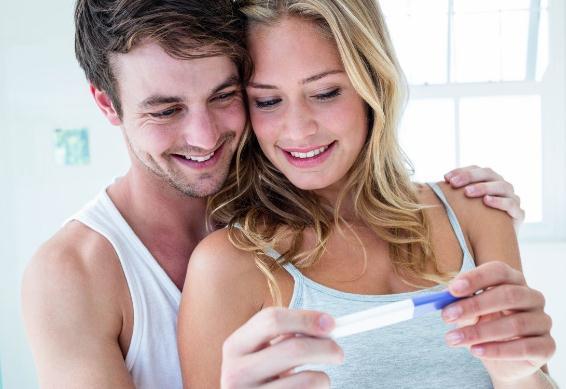 女人一个月排几个卵能怀三胞胎,女人一个月会排几次卵