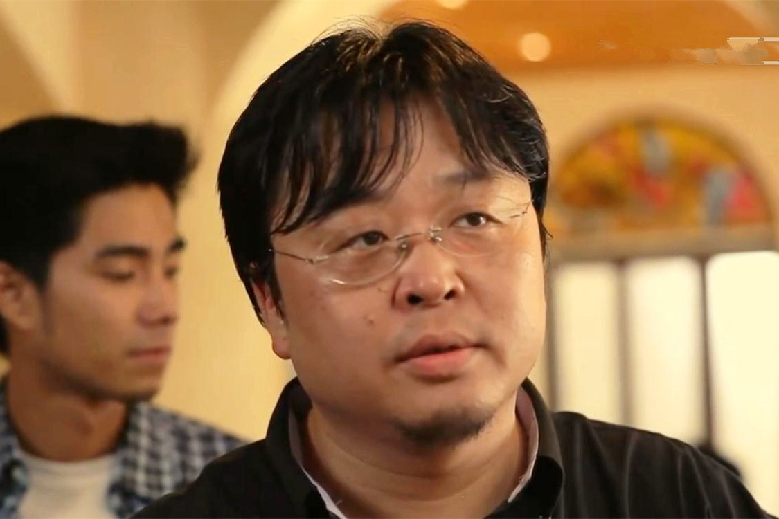 罗永浩谈论不要跟星巴克店员争论,罗永浩中杯星巴克视频说明什么