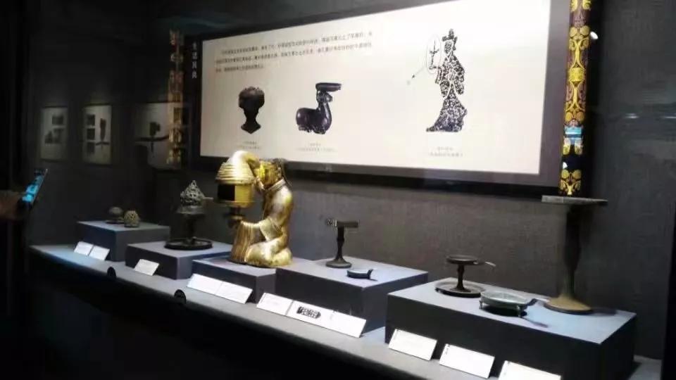 长信宫灯历史背景,长信宫灯前世故事