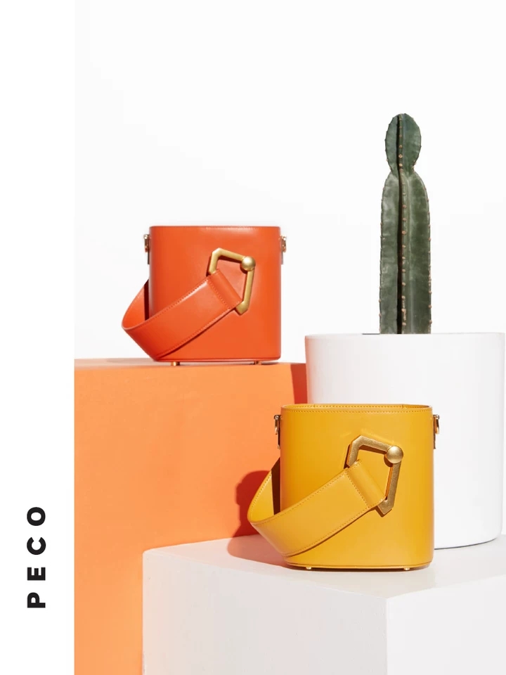 和小ck差不多的牌子的包,小众轻奢包品牌小ck