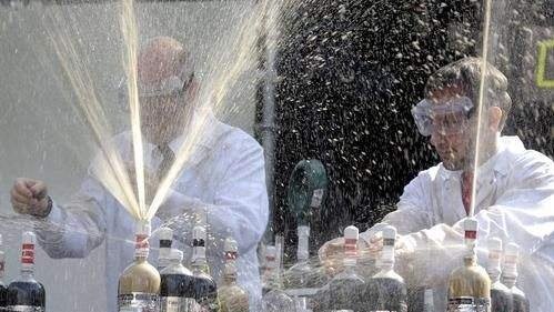 愚人节的整蛊东西怎么做,愚人节整蛊美食