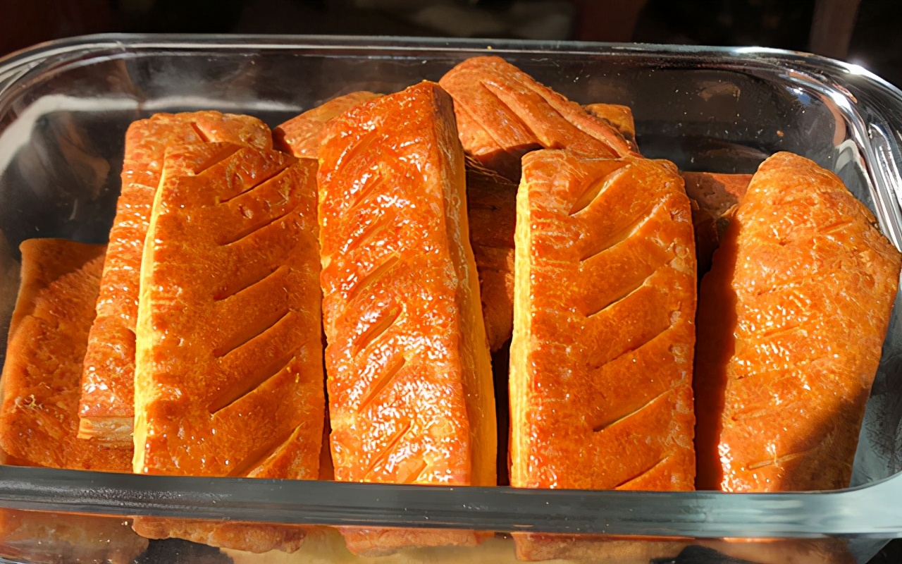 怎样做香甜酥脆的鸡蛋小饼干,用2个鸡蛋做美味饼干简单又好吃