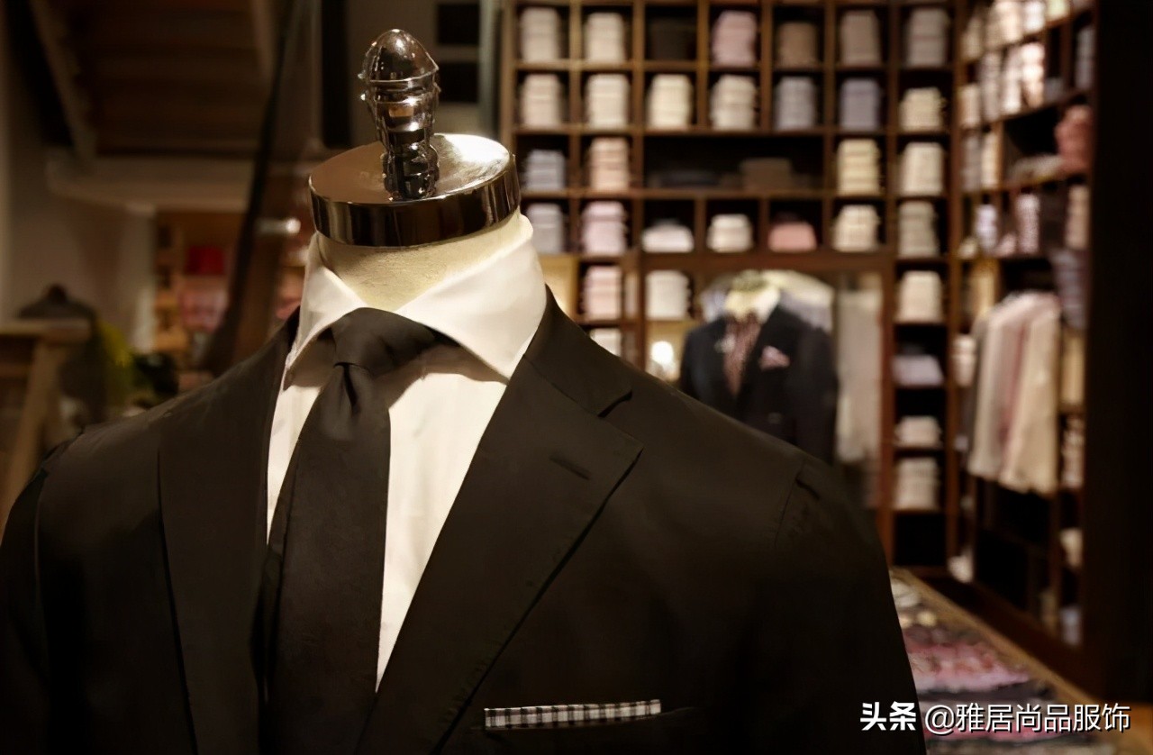 灰色西服,最毁西装的三大原因