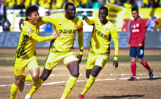 中甲严重犯规,中甲足球恶意犯规