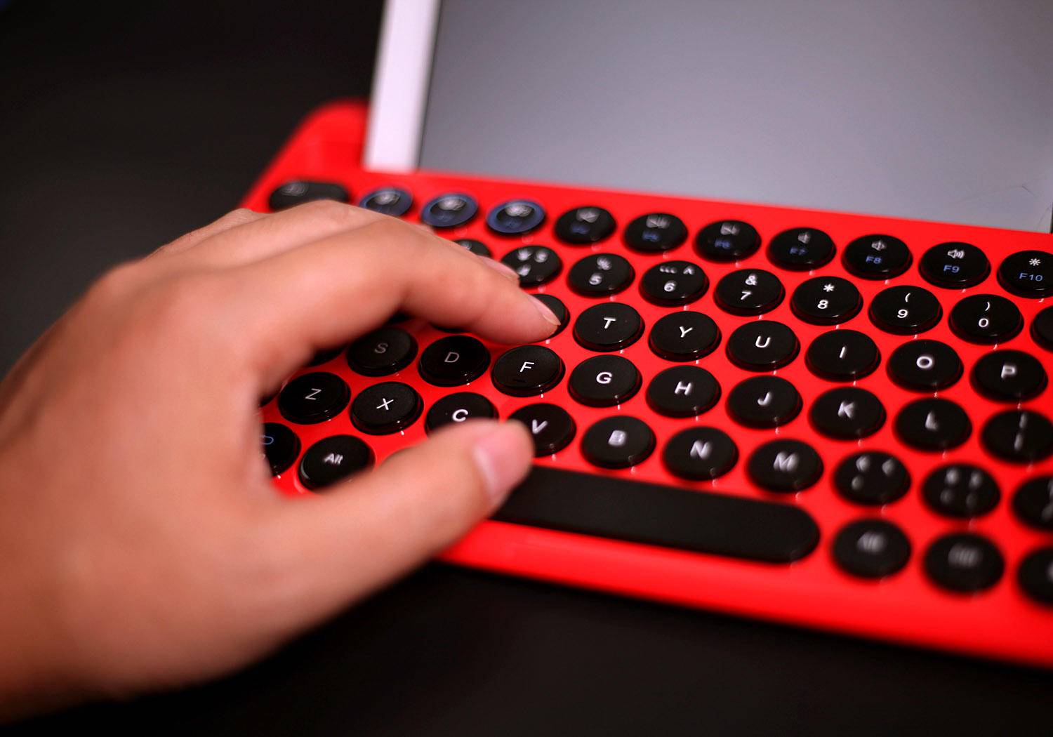 bow航世键盘质量怎么样,bow航世蓝牙折叠键盘最新款