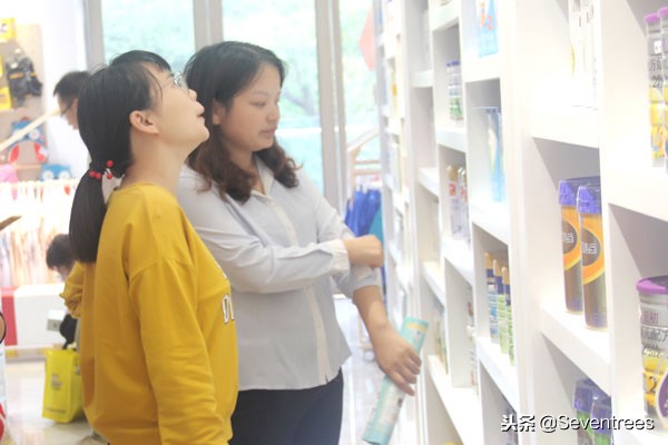 预产期妈妈准备买哪些东西给宝宝,七月份预产期宝宝衣物准备多少