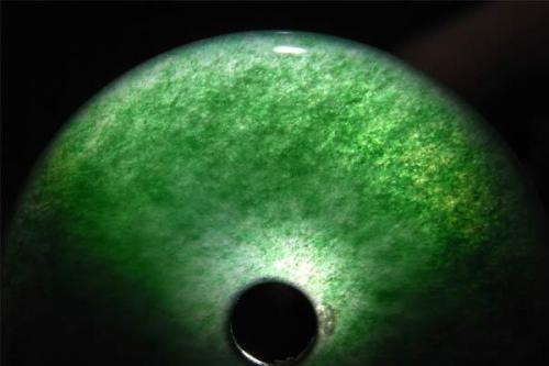 玉雕大师实例点评,玉雕大师的作品都是真玉吗