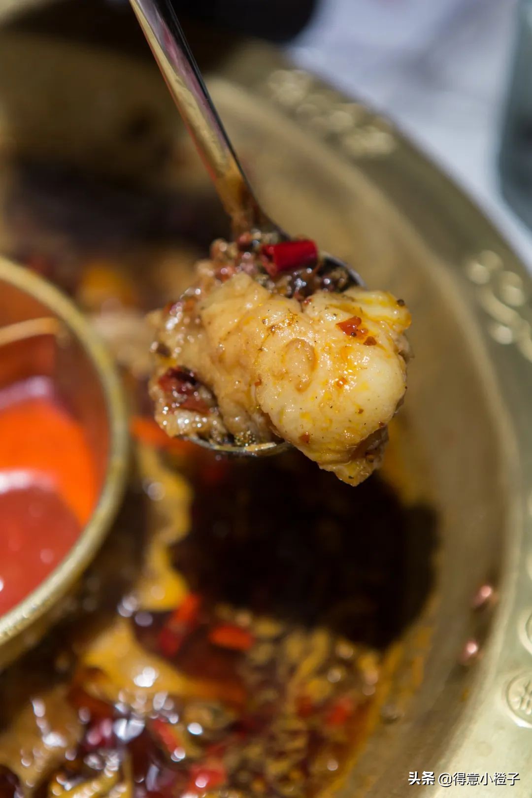 一来就火!哥老官、颜如晶炸鸡店再现排队名场面,亲测...