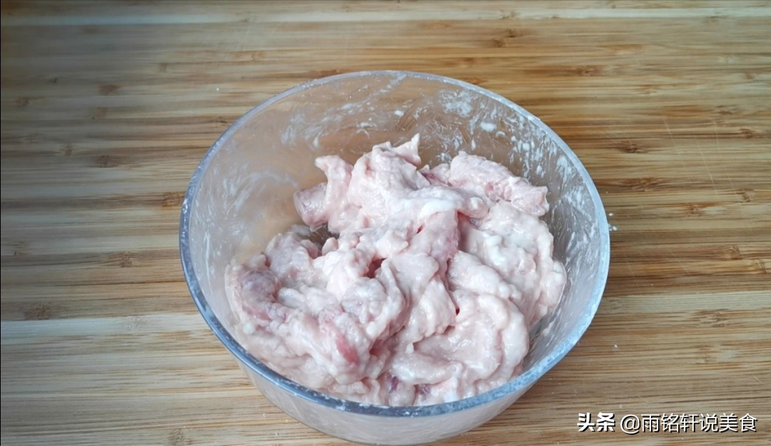 瘦肉怎么做又嫩又滑不柴,瘦肉怎样做不柴又嫩又好吃