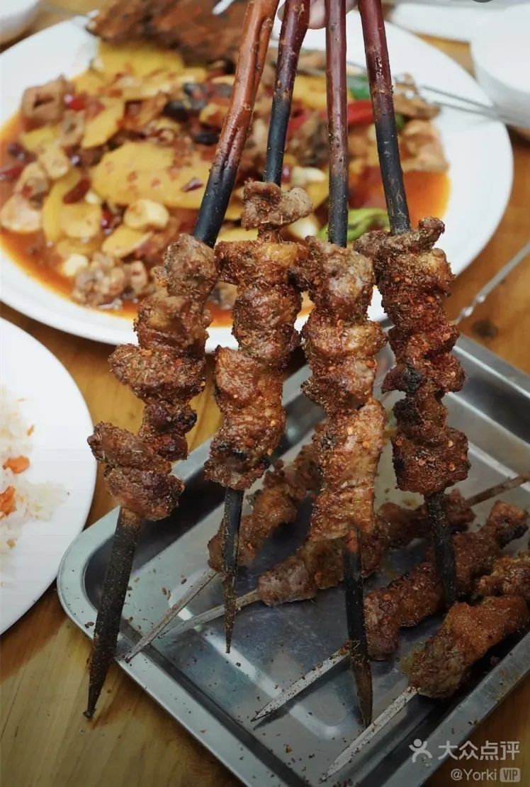 长沙必吃的17家馆子有哪些,长沙岳麓区美食攻略必去的馆子