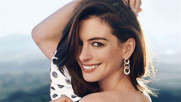 安妮海瑟薇是不起眼的女孩,安妮海瑟薇自卑与自信