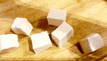 天津一家小馆靠这道菜火了30年,天津有一家小馆靠这道菜火了30年