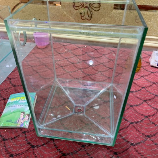 可丽爱鱼缸沉淀仓上放干湿分离盒,可丽爱沉淀仓可以拆吗