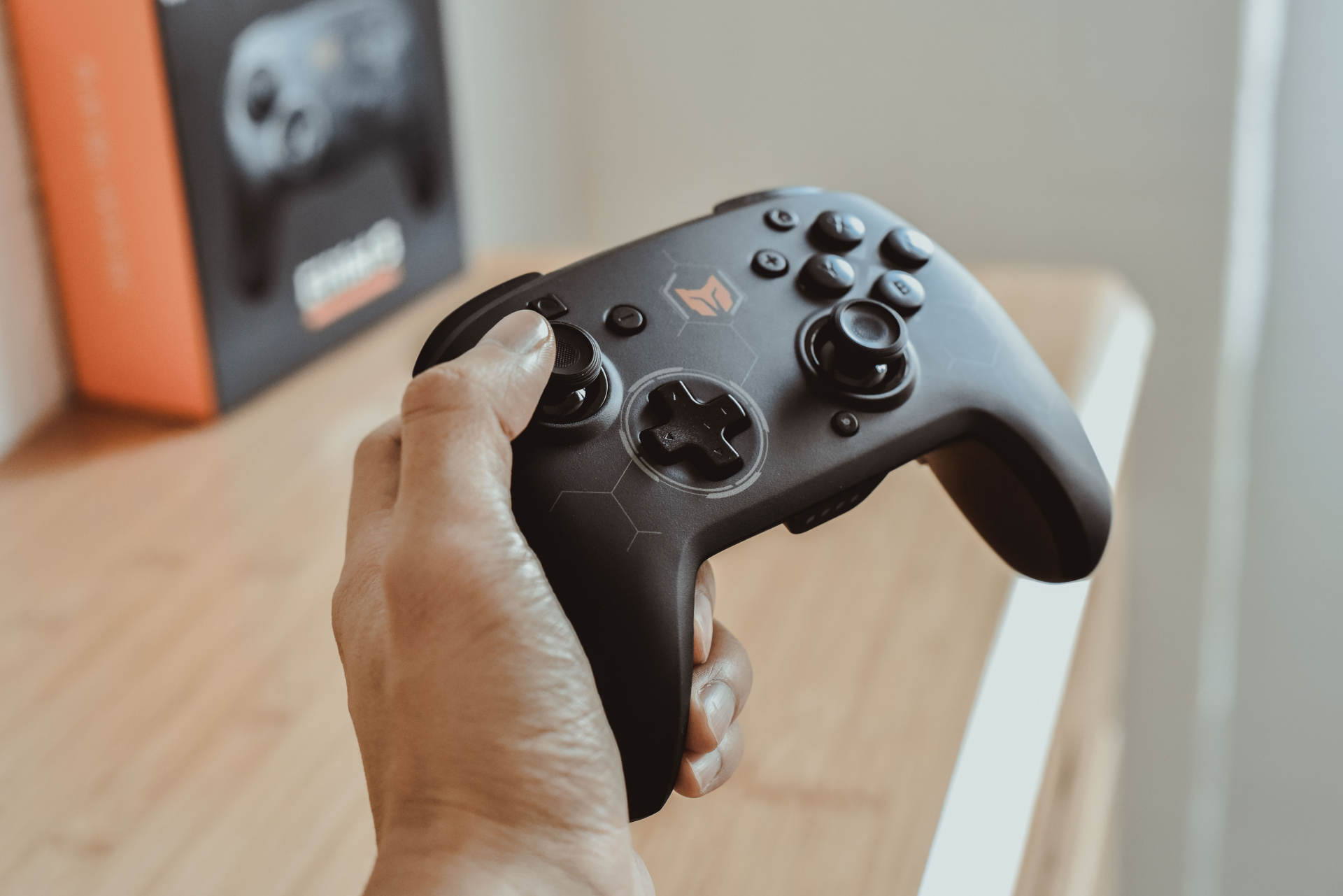 从新手到物理开挂,宏录制+6轴陀螺仪,BIGBIGWON游戏手柄体验