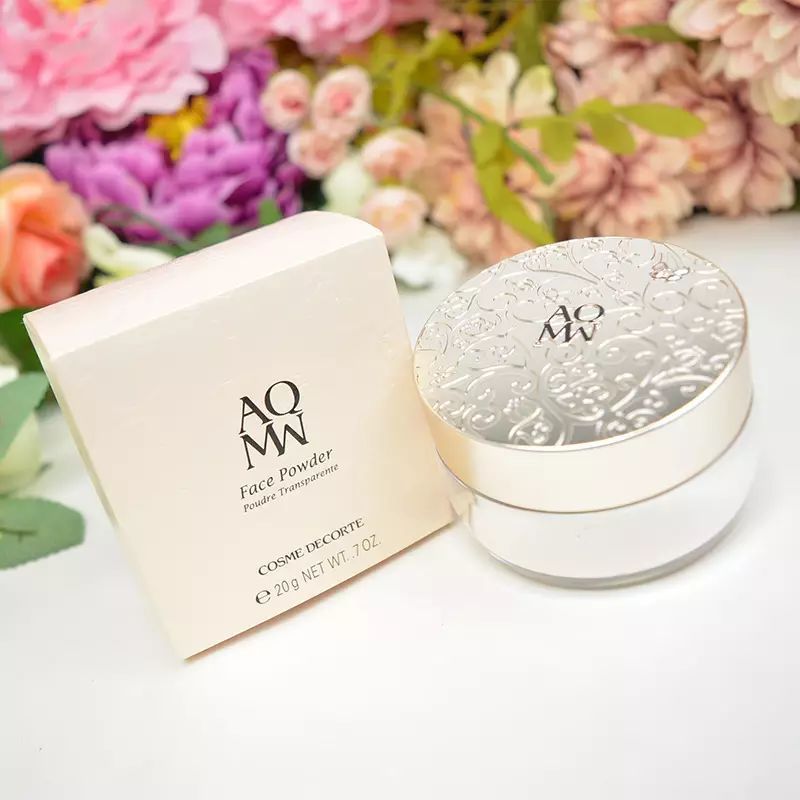 蜜粉和散粉不一样吗,蜜粉散粉粉饼的区别和使用