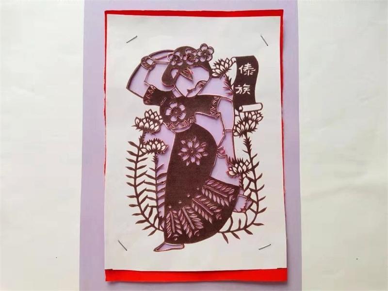 傣族传统剪纸图片,傣族服饰剪纸做法