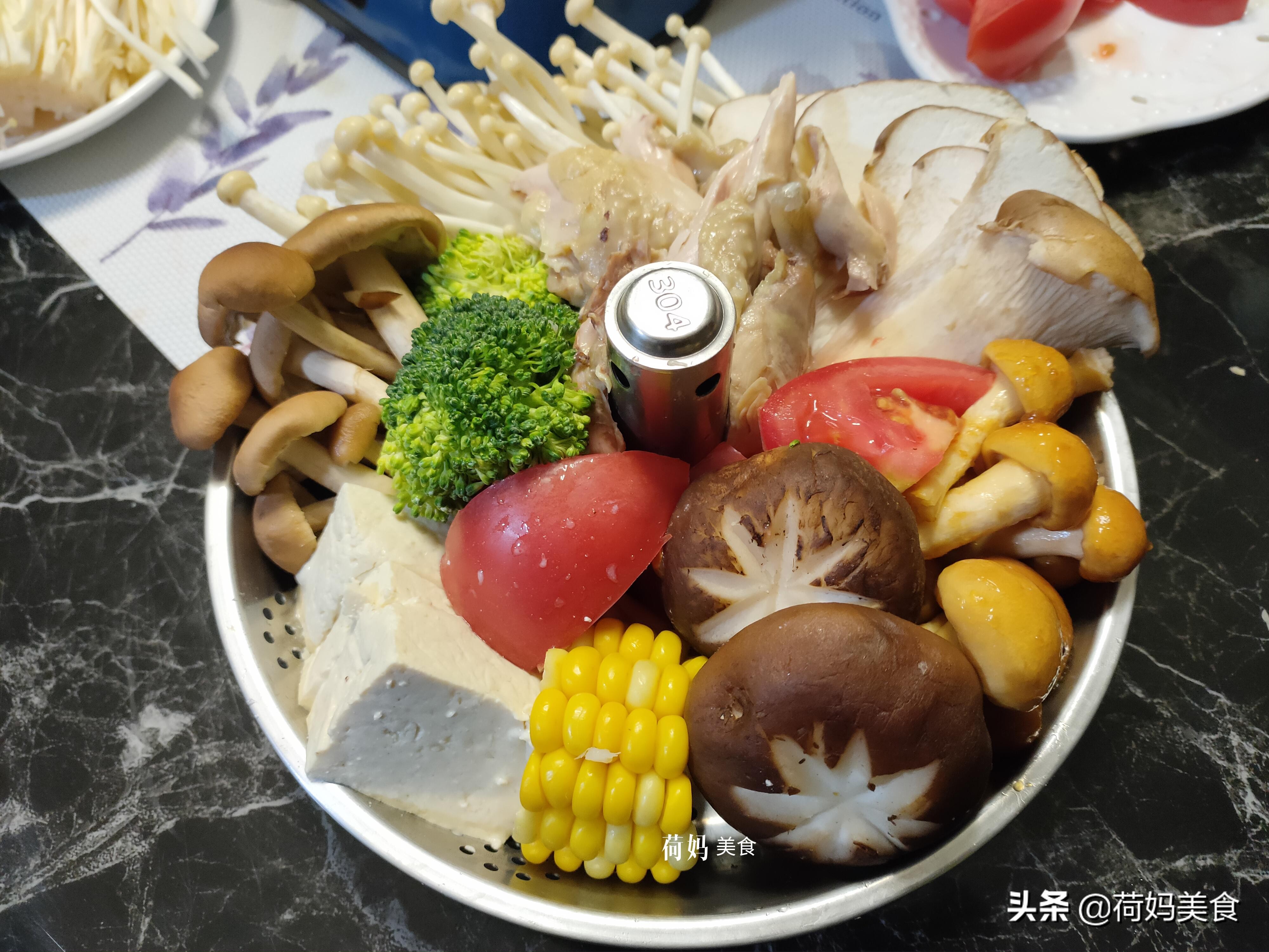菌菇鸡肉火锅做法,菌菇鸡汤火锅最正宗的做法