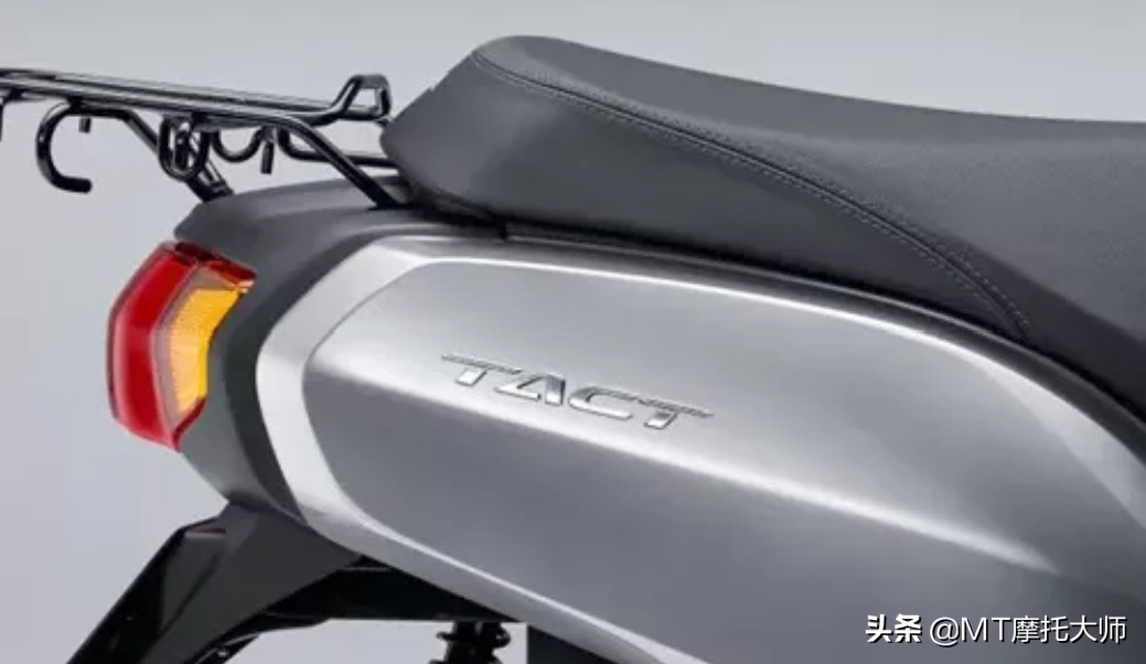 1L油跑80km!本田新车TACT50:水冷散热,座下能放头盔,25号上市