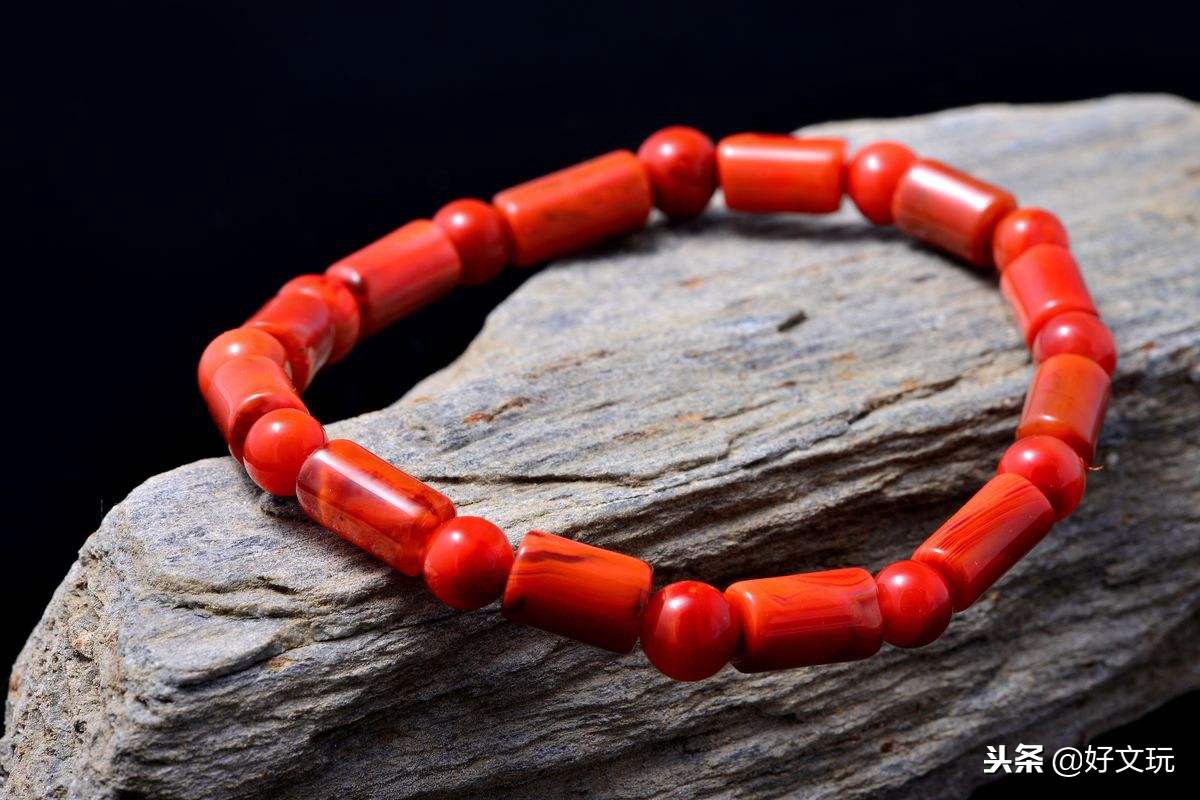 属相马戴什么文玩,每个属相适合佩戴什么文玩