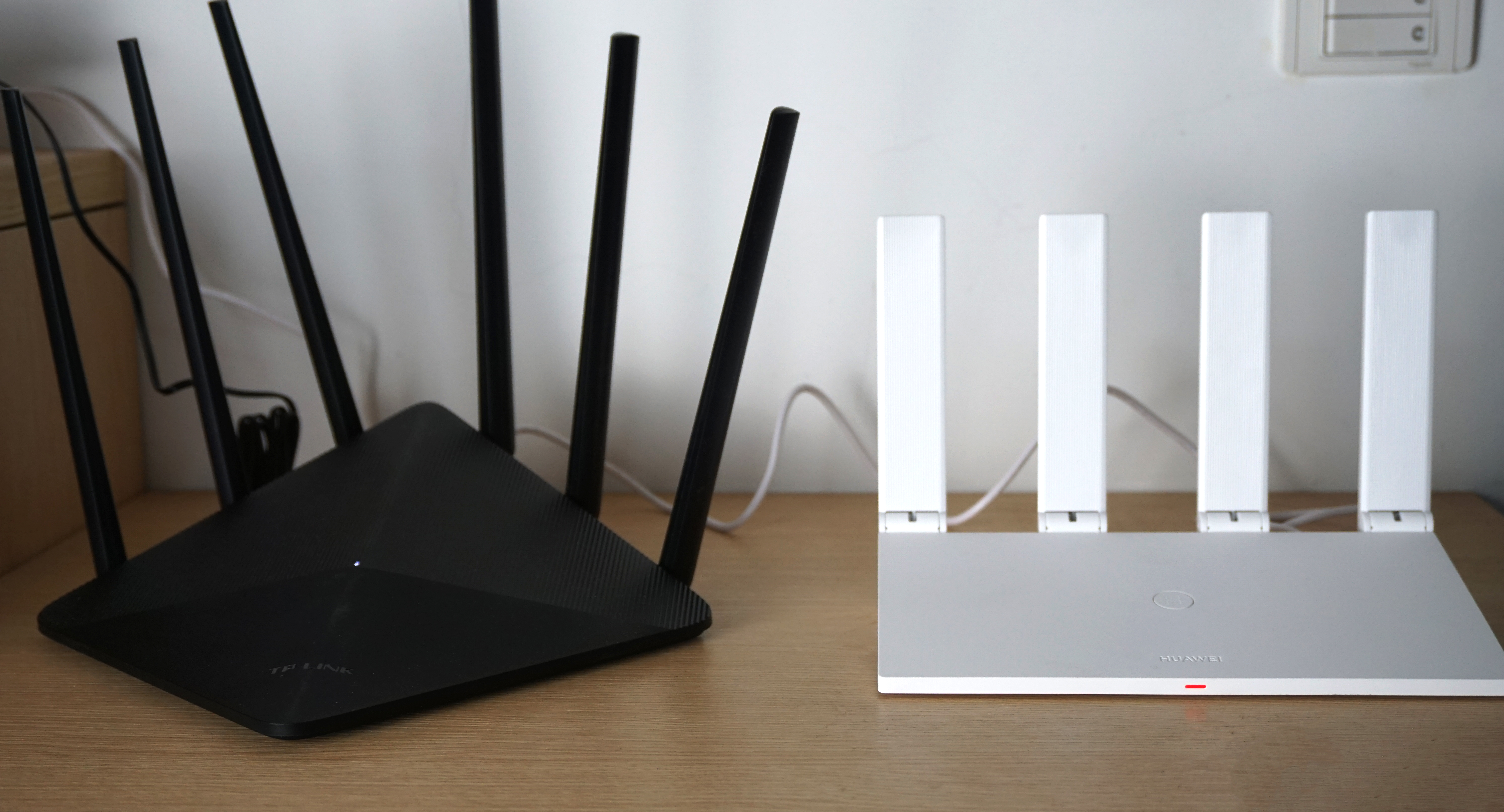 华为ws5200v2路由器是不是千兆,路由器华为ws5200对比普联wdr7300