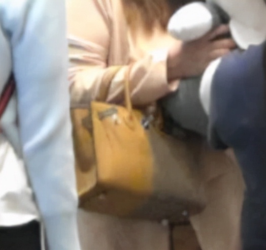 赌王家庭成员何超盈,赌王女儿何超盈近期情况