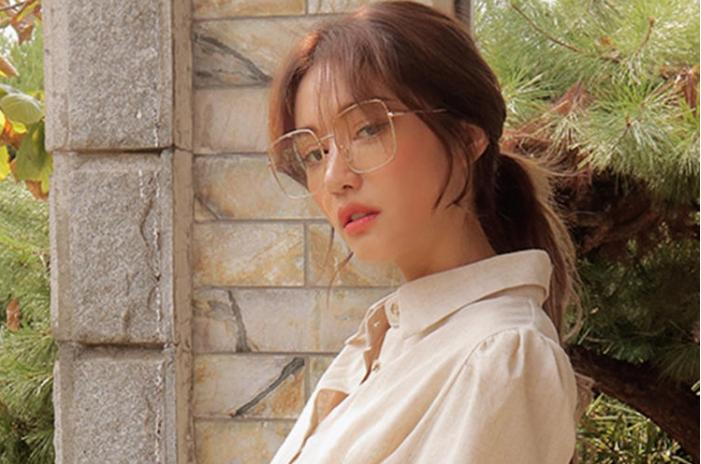 近视怎样选合适自己的镜片,怎样选择适合自己的近视眼镜