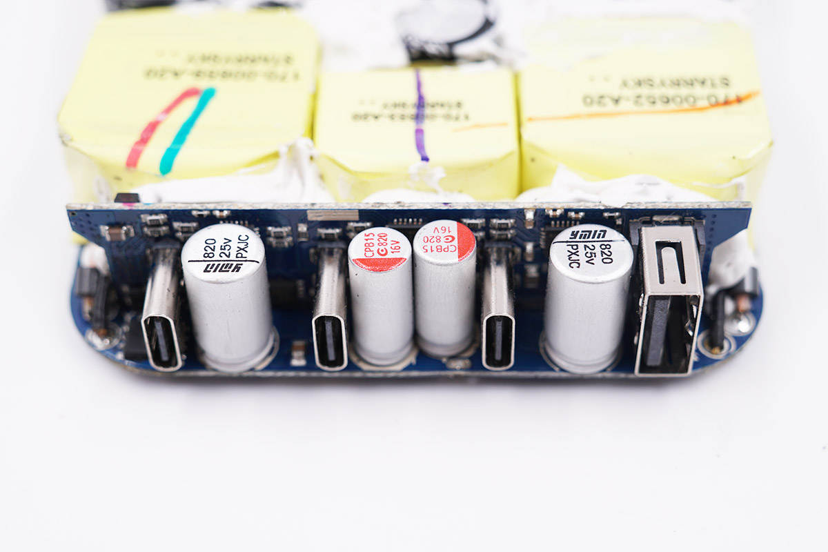 绿联45w双口快充拆解,绿联20瓦双口快充拆解