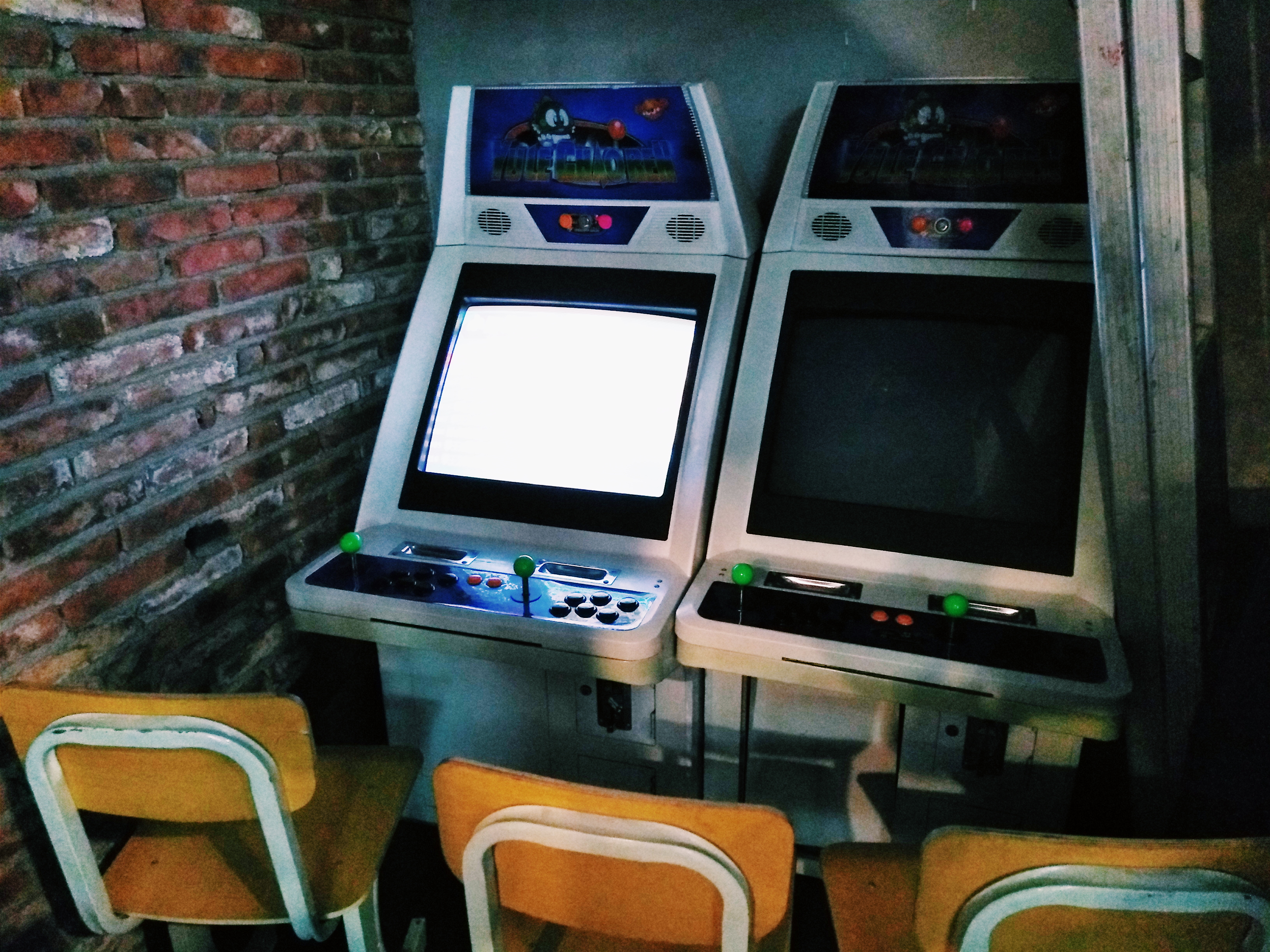 街机飞行射击游戏有哪些经典,经典街机带两个保护球的飞机游戏