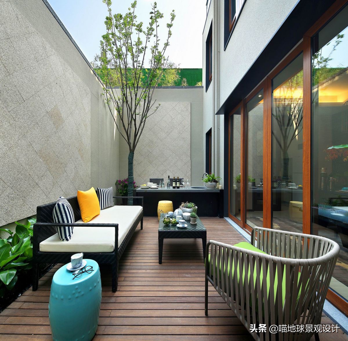 木铺装在私家庭院中的巧妙运用，是个学问