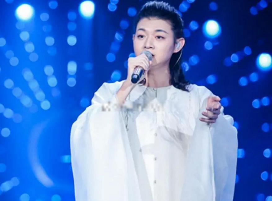 霍尊沪上交流群成员曝光,炸出不少音乐圈名人,网友:贵圈是真乱