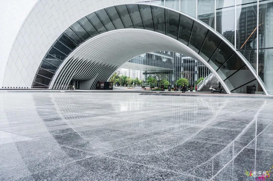 又是看完想去系列!深圳这个高颜值新地标,地铁直达还免费