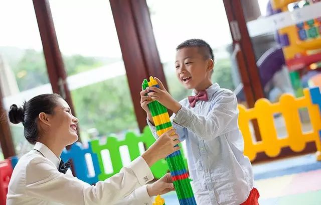 三亚高端酒店一线海景房推荐,三亚市区值得去住的别墅酒店