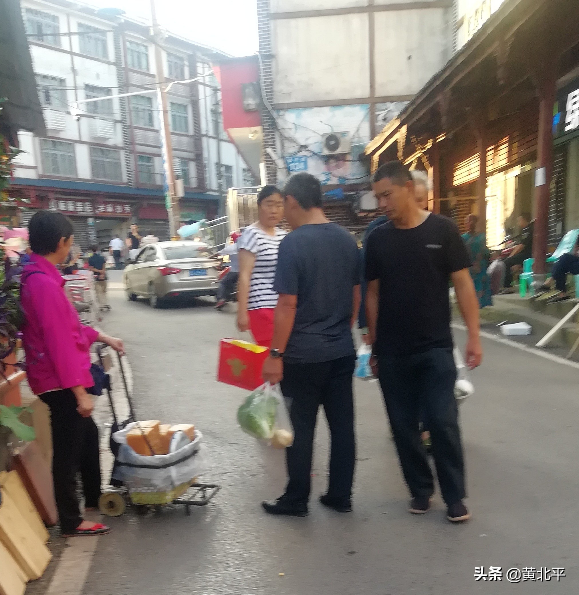 重庆市綦江区与贵州省习水县交界的小乡镇，丁山湖才是它的精髓