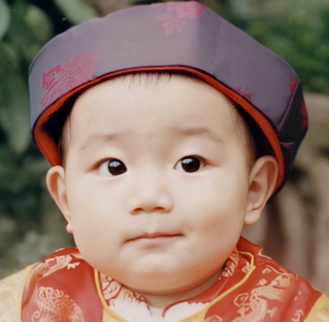 王源卖唱片综艺,王源买林俊杰专辑是哪一种