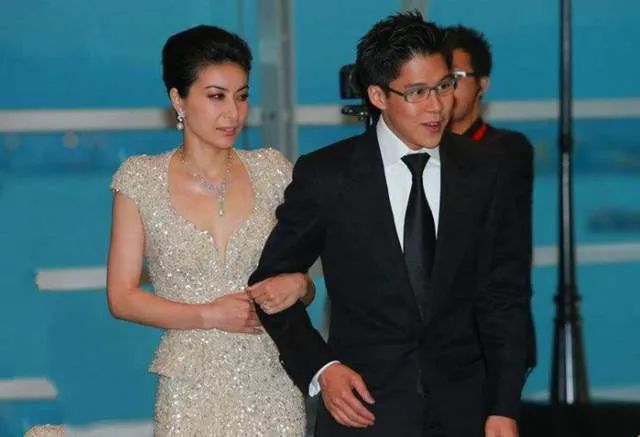 霍启刚何猷君正能量,霍启刚郑志刚何猷龙