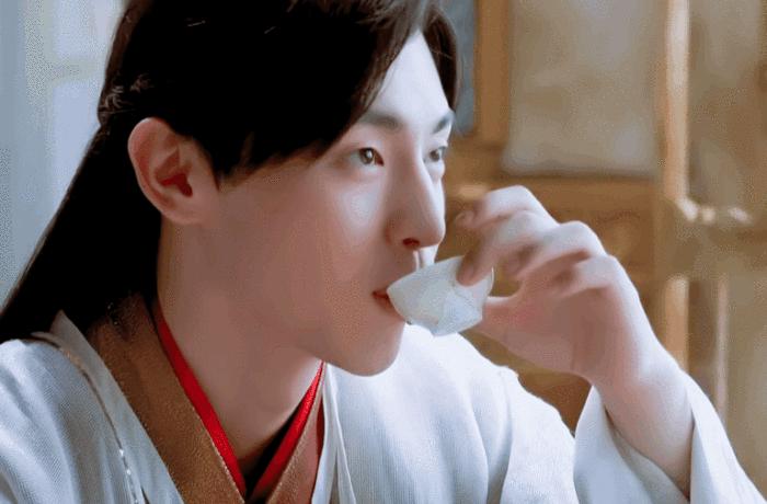 浓眉大眼虎气十足的男演员,五官端正浓眉大眼的男明星