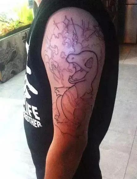 月入一万的小“作坊”？|我们约了位西安纹身师，聊了些实诚话