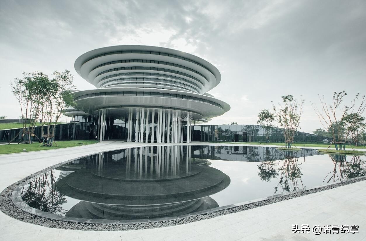 ​小直带你“逛双流”看看不一样的“天府第一窗口”