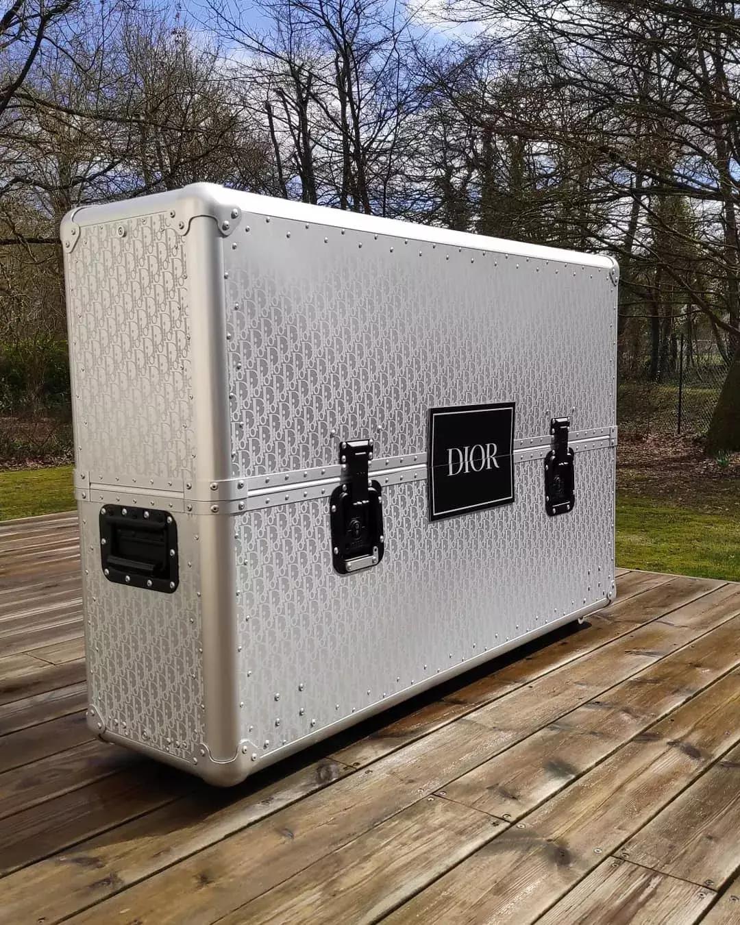 1万块的CHANEL篮球，2万块的LV排球，原来买包才是最便宜的开销