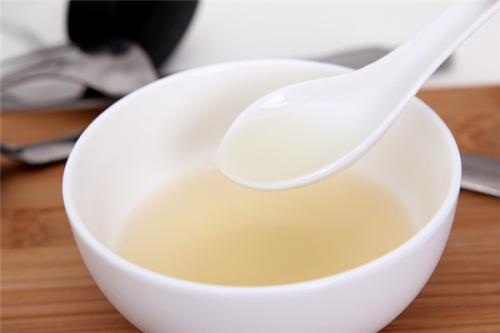 希尔芙课堂：鸡皮肤是怎么形成的？该如何淡化，小办法值得看