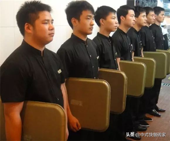 餐厅回头客,餐厅服务客人优质案例