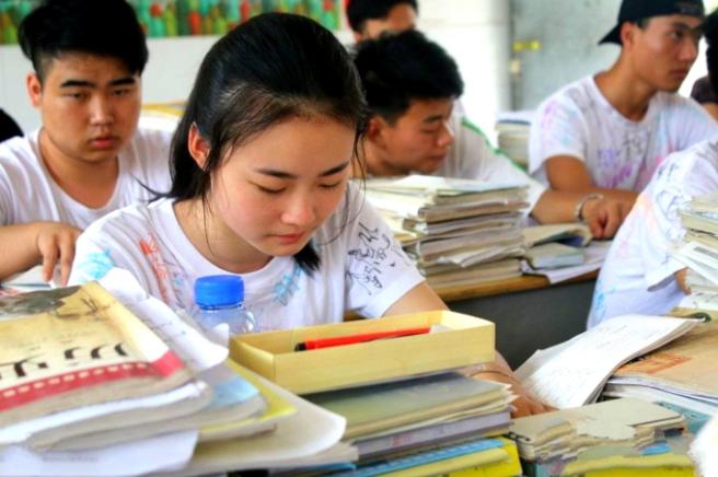 本科二批滑档能继续报专科吗,本科二批滑档的专科会优先录取吗