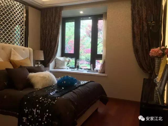 均价6500但是首开有五千多的房源,均价5500一平新盘