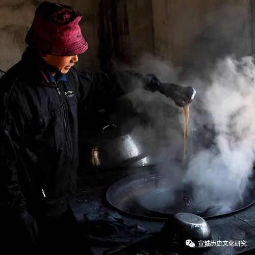 灯盏碗烟：一锭墨，五年光阴