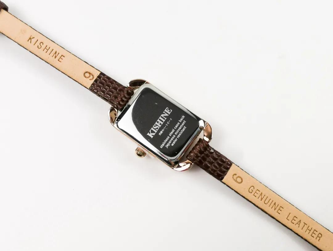 送这被夸有品位！三吉彩花同款腕表，女友戴了爱不释手