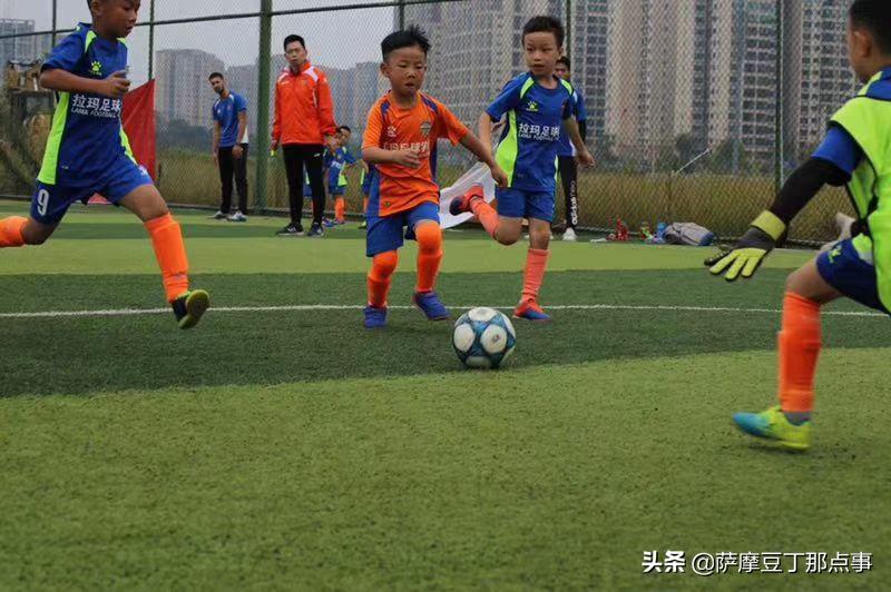 昆明少年足球队员,中国足球小将昆明