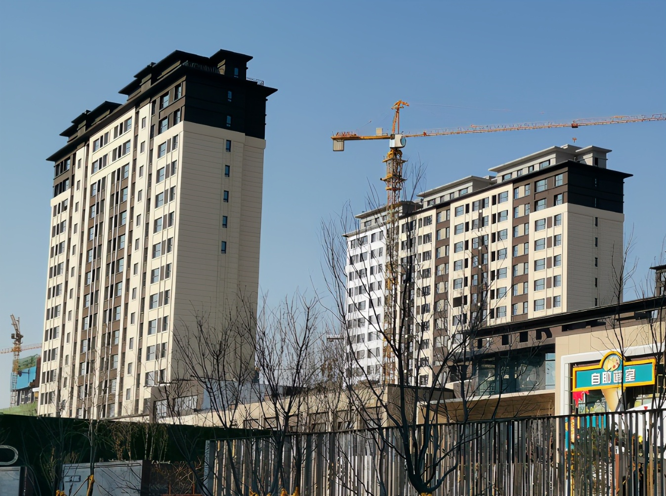 别再黑北湖没人了，停车位都找不着