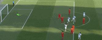 国足第一“迷妹”上线，微博“表白”于大宝帅爆，并配星星眼表情