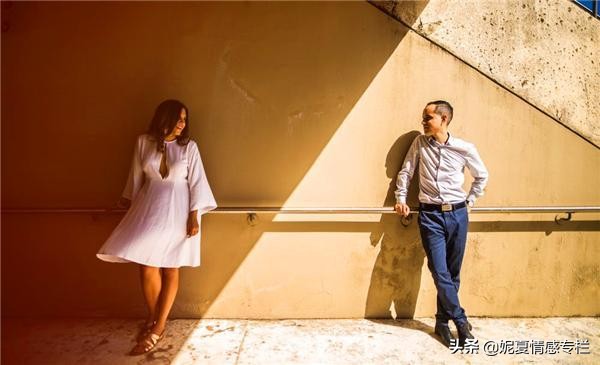 爱上不该爱的人，最好的解决方式，送你五个字